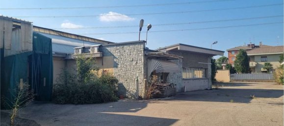 Lagerhaus in Limbiate, Italy 3700m², Nr. 64843 17