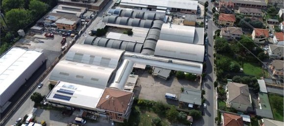 Lagerhaus in Limbiate, Italy 3700m², Nr. 64843 7