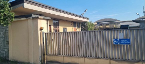 Lagerhaus in Limbiate, Italy 3700m², Nr. 64843 12