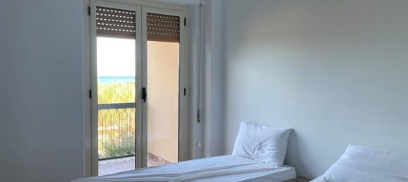 Квартира с 7 комнатами в Бадолато, Италия № 216279 4