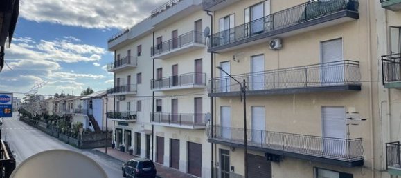 Квартира с 7 комнатами в Бадолато, Италия № 216279 9