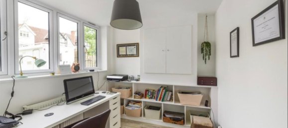 Casa de 4 dormitorios en Camberley, United Kingdom No. 10408 4