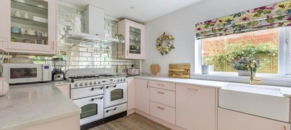 Casa de 4 dormitorios en Camberley, United Kingdom No. 10408 5