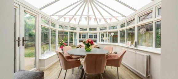 Casa de 4 dormitorios en Camberley, United Kingdom No. 10408 8