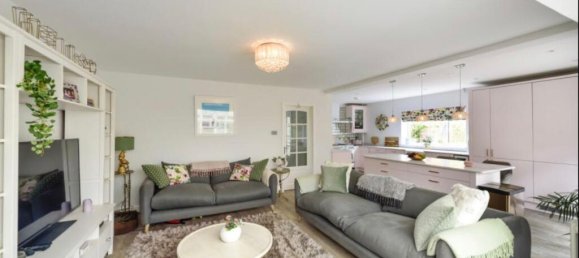 Casa de 4 dormitorios en Camberley, United Kingdom No. 10408 3