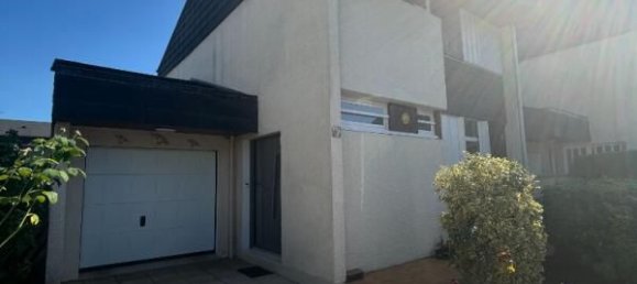 3 bedrooms House in Bourges, France No. 256540 3