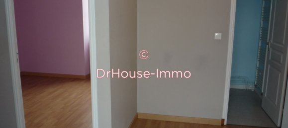 Casa de 2 dormitorios en Rille, France No. 54078 17