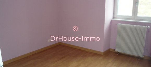 Casa de 2 dormitorios en Rille, France No. 54078 25