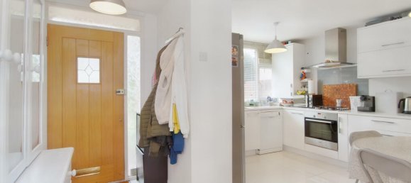 3 bedrooms Maisonette in Northwood, United Kingdom No. 10683 9