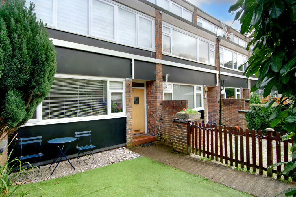 3 bedrooms Maisonette in Northwood, United Kingdom No. 10683