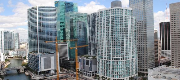 2 chambres propriété commerciale à vendre à Miami, Miami-Dade, Florida, USA № 614749 6