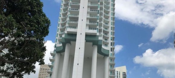 2 chambres propriété commerciale à vendre à Miami, Miami-Dade, Florida, USA № 614749 11