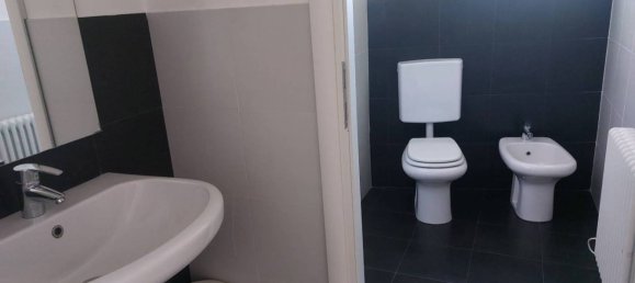 Офис с 2 комнатами в Сан Ладзаро ди Савена, Италия № 332651 8