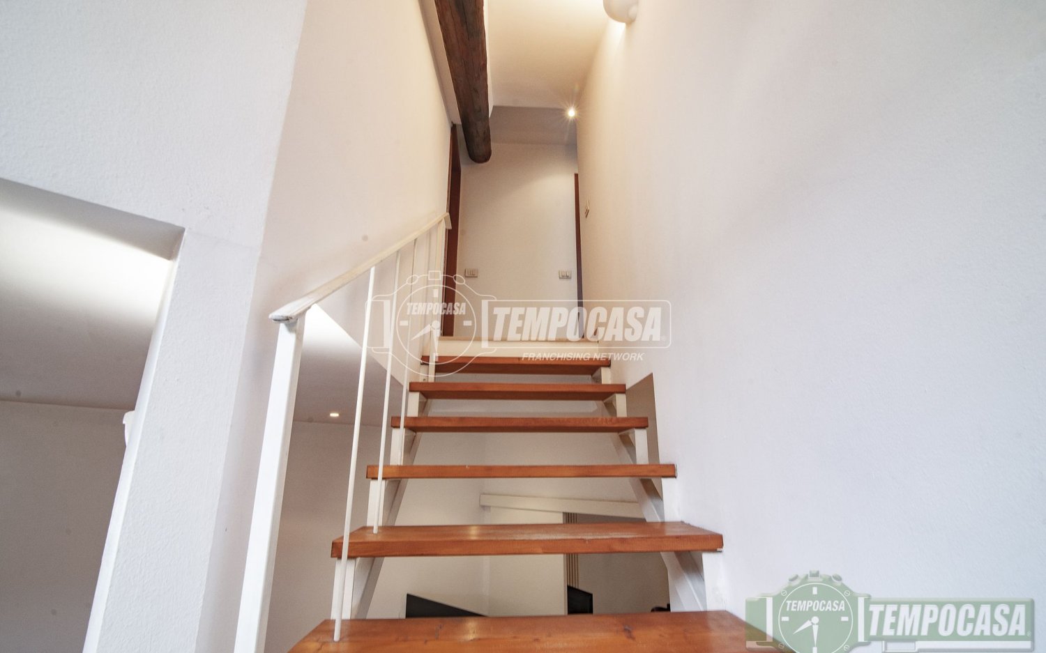 3 Schlafzimmer Wohnung in Milan, Italy, Nr. 243608
