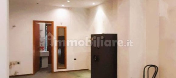 1-salle Propriété commerciale à Milan, Italy No. 239212 4