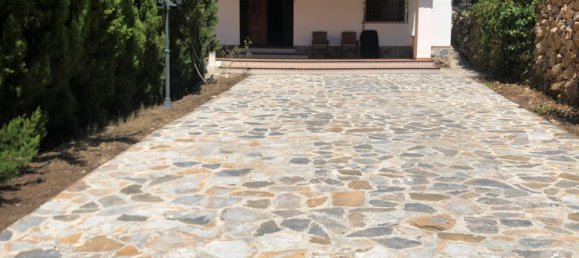 5 bedrooms House in Tarbena, Spain No. 11974 3