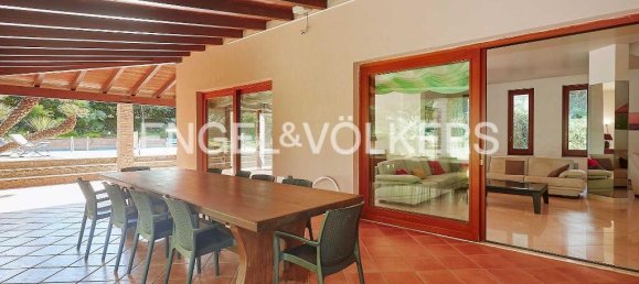 4 bedrooms Villa in Valderice, Italy No. 68731 12
