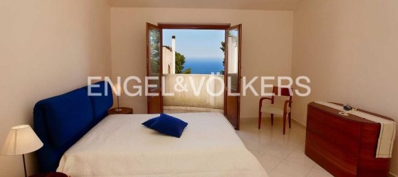 4 bedrooms Villa in Valderice, Italy No. 68731 8