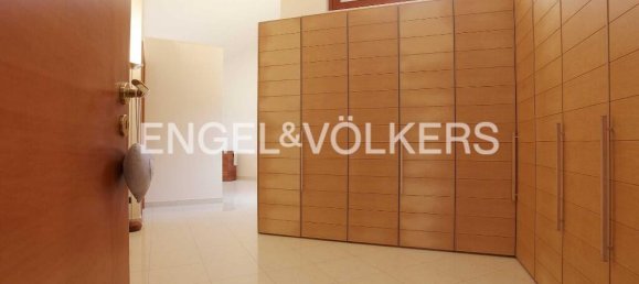 4 bedrooms Villa in Valderice, Italy No. 68731 11