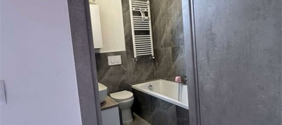 3-salle Appartement à Milan, Italy No. 263946 21