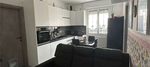 3-salle Appartement à Milan, Italy No. 263946 4