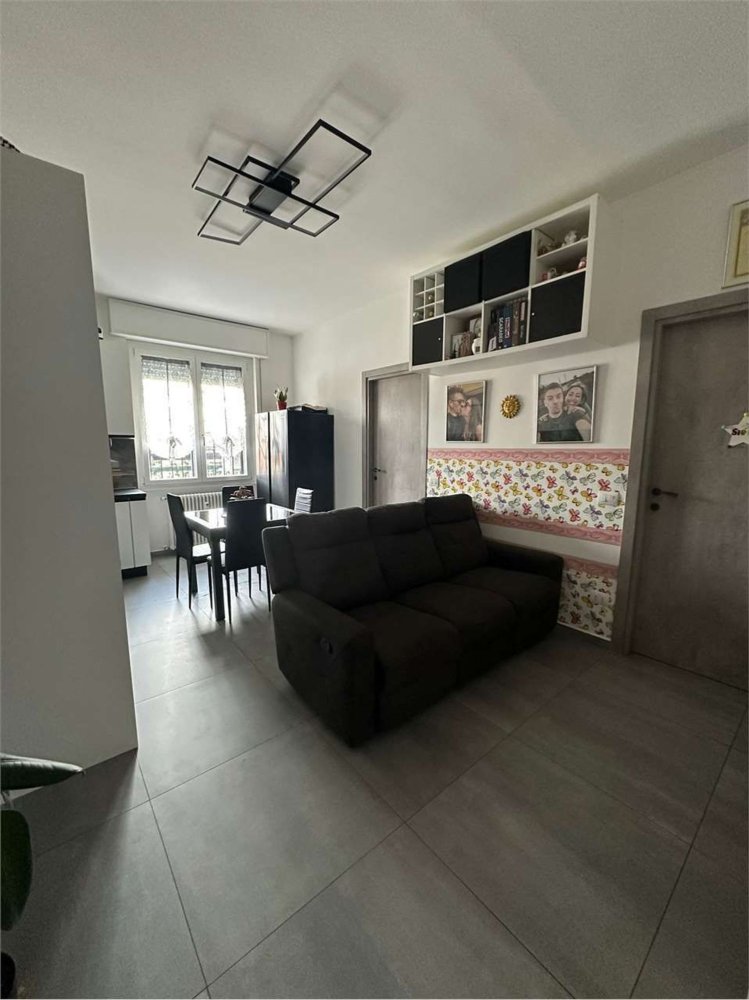 3-salle Appartement à Milan, Italy No. 263946