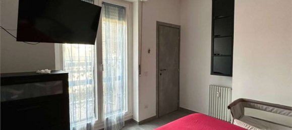 3-salle Appartement à Milan, Italy No. 263946 20