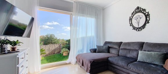 Apartamento de 2 dormitorios en Marbella, Spain No. 80548 5