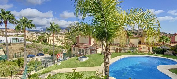 Apartamento de 2 dormitorios en Marbella, Spain No. 80548 31