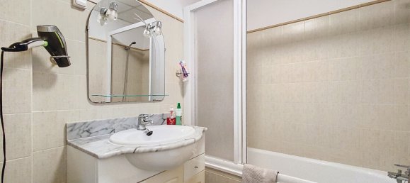 Apartamento de 2 dormitorios en Marbella, Spain No. 80548 14