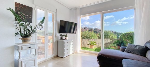 Apartamento de 2 dormitorios en Marbella, Spain No. 80548 2