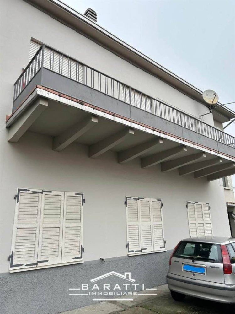 Apartamento T2 em Luzzara, Italy N.º 212408