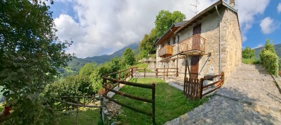 Дом с 5 комнатами в Брумано, Италия № 329703 2