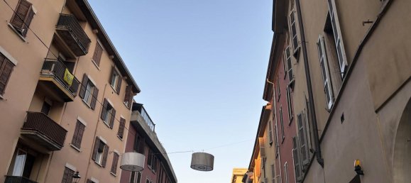 Studio in Parma, Italy No. 235362 5