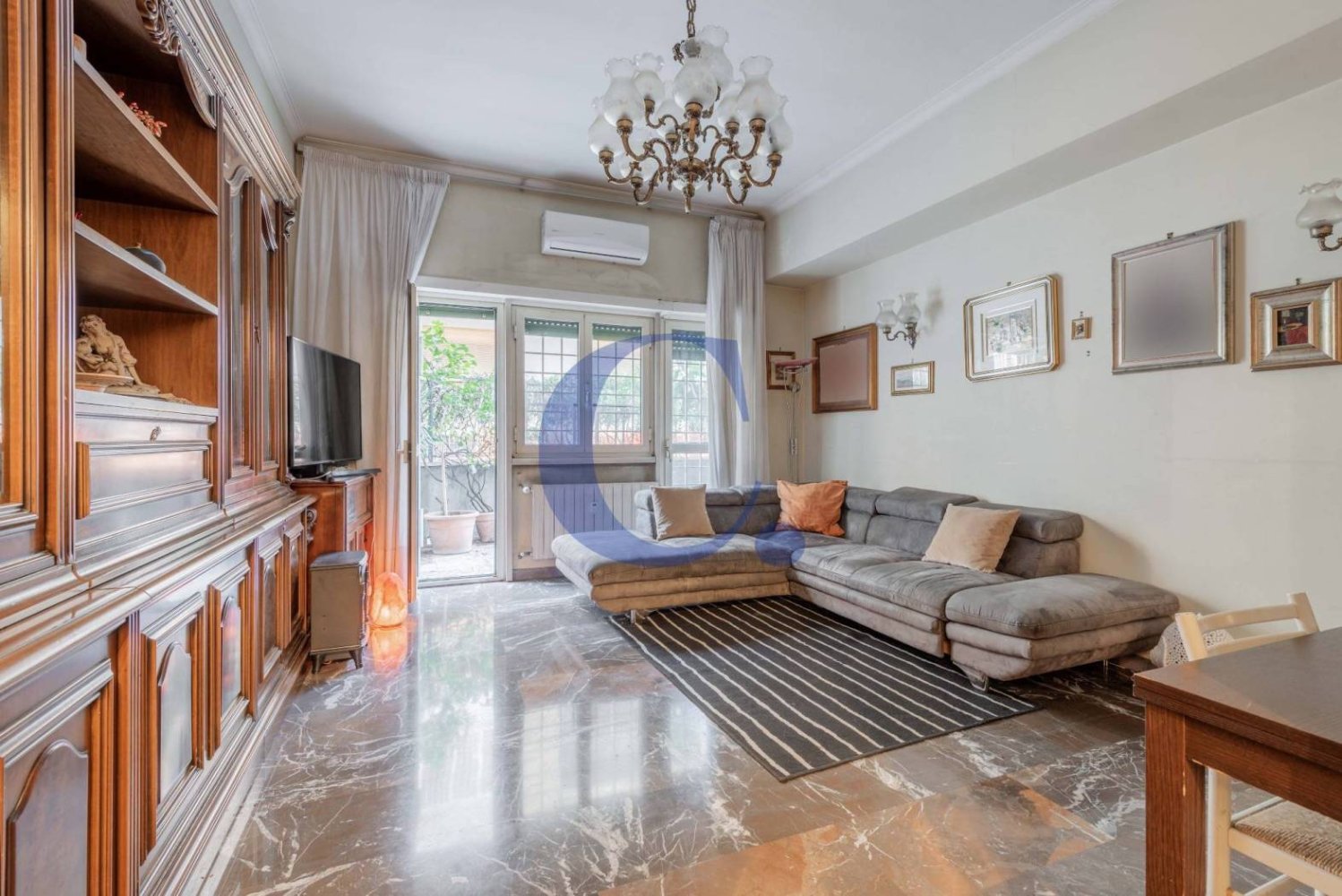 3 bedrooms Apartment in Rome, Italy No. 163510