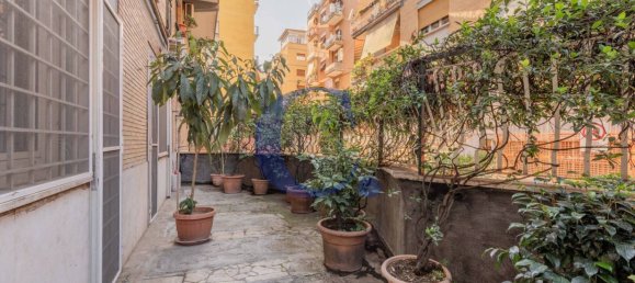 3 bedrooms Apartment in Rome, Italy No. 163510 32