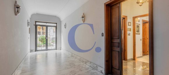 3 bedrooms Apartment in Rome, Italy No. 163510 4