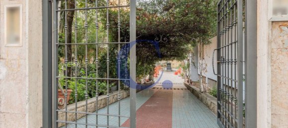 3 bedrooms Apartment in Rome, Italy No. 163510 3