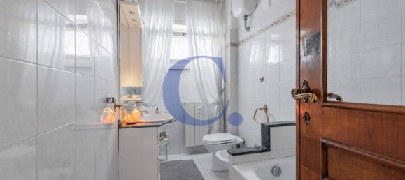 3 bedrooms Apartment in Rome, Italy No. 163510 25