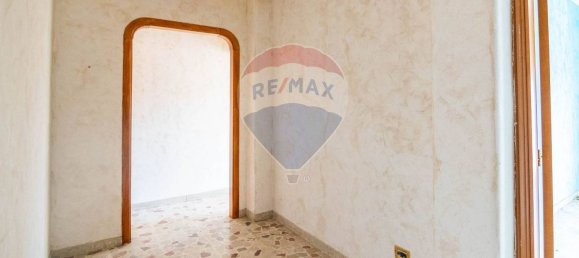 4 rooms Apartment in Catania, Italy No. 138906 23