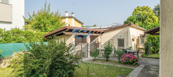 5 غرف نوم منزل في Treviso, Italy رقم 339216 24