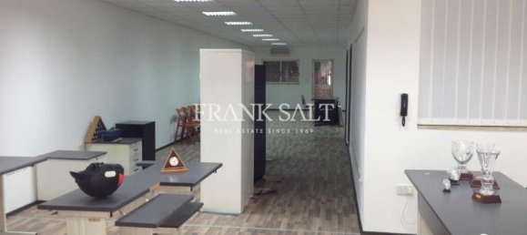  Office in Sliema, Malta No. 13602 2