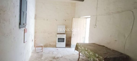 4 bedrooms Farm in San Gwann, Malta No. 2714 7