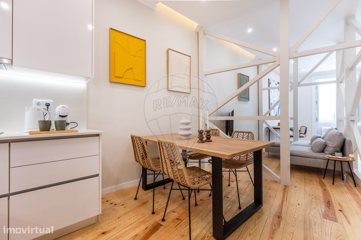 2 bedrooms Apartment in Lisbon, Portugal No. 73069