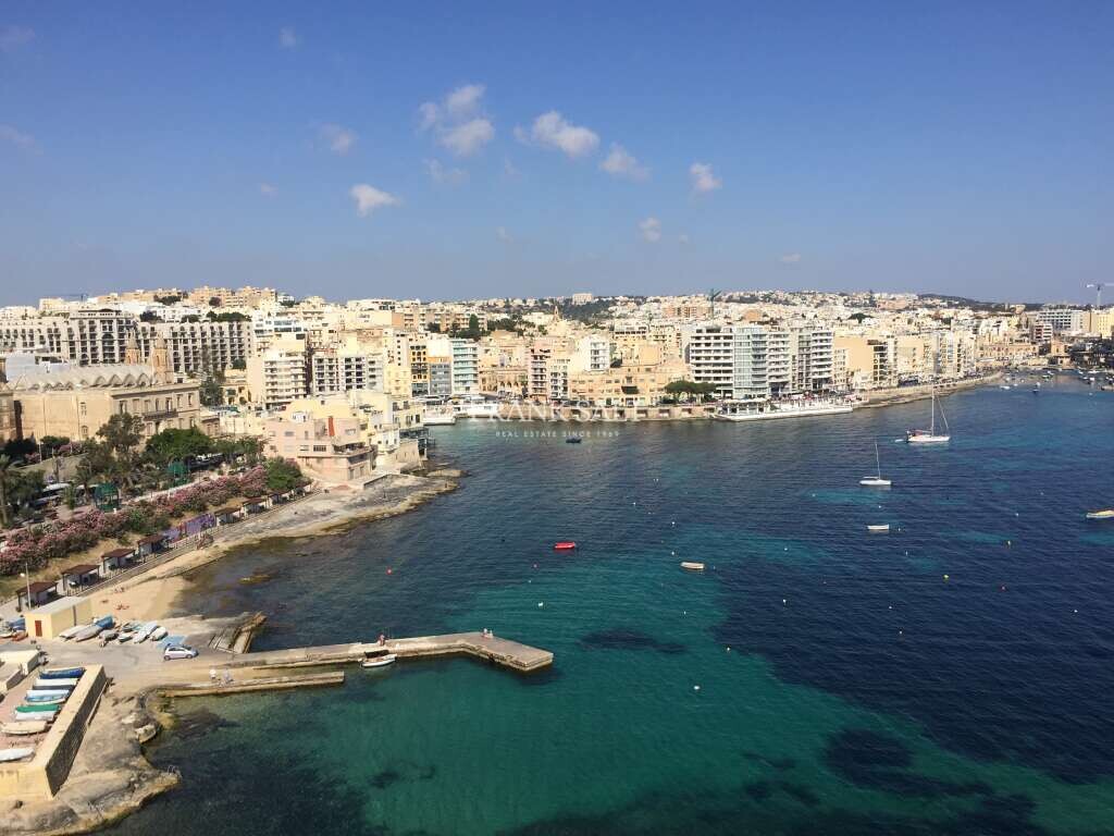 3 bedrooms Penthouse in Sliema, Malta No. 8848