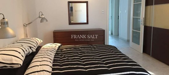 3 bedrooms Penthouse in Sliema, Malta No. 8848 10