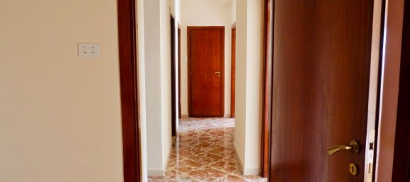 Apartamento de 4 habitaciónes en Agrigento, Italy No. 252720 2
