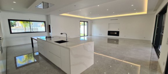 Casa de 5 dormitorios en Corroios, Portugal No. 103521 3