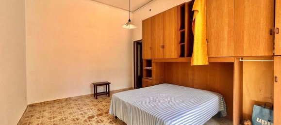 Apartamento de 4 habitaciónes en Pozzuoli, Italy No. 19334 19