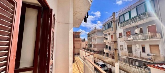 Apartamento de 4 habitaciónes en Pozzuoli, Italy No. 19334 12